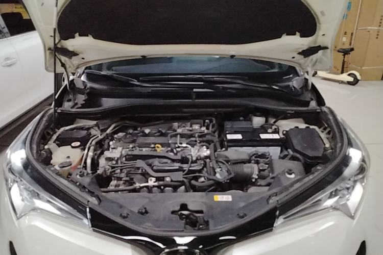 Used Toyota C-HR 2020 2.0L Leading Edition Engine Bay