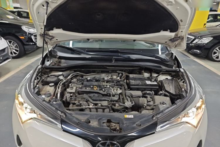 Used Toyota C-HR 2020 2.0L Leading Edition Engine Bay