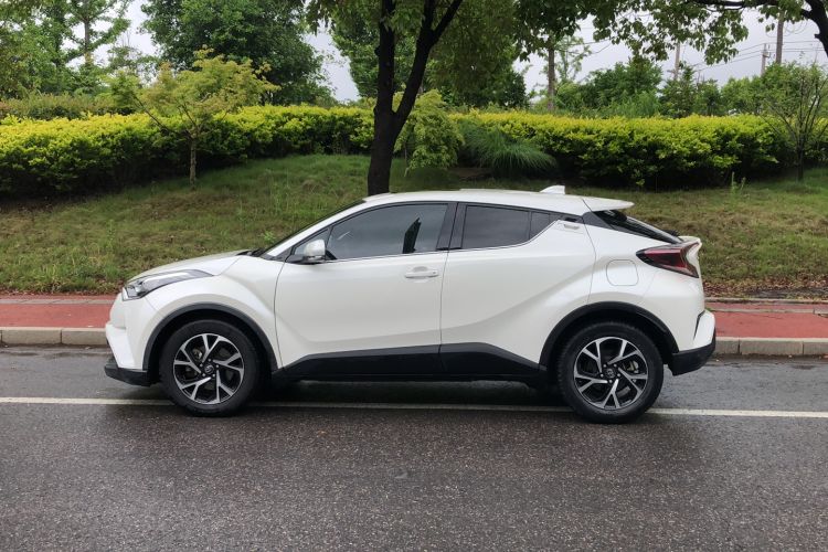 Used Toyota C-HR 2020 2.0L Luxury Edition Exterior 1