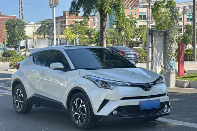 Used Toyota C-HR 2020 2.0L Leading Edition Exterior 2