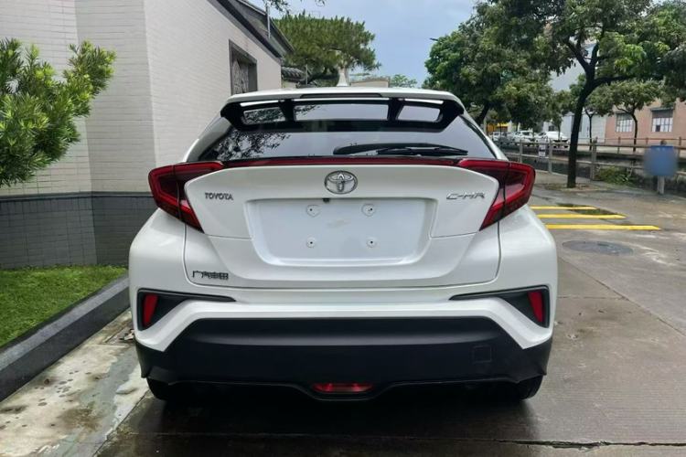 Used Toyota C-HR 2020 2.0L Leading Edition Exterior 2
