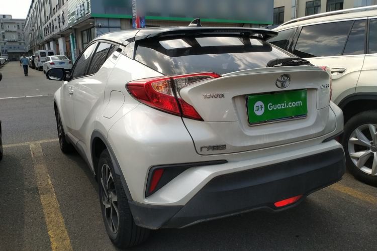 Used Toyota C-HR 2020 2.0L Leading Edition Exterior 2