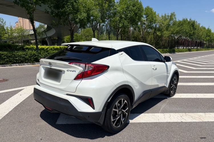 Used Toyota C-HR 2020 2.0L Leading Edition Exterior 2