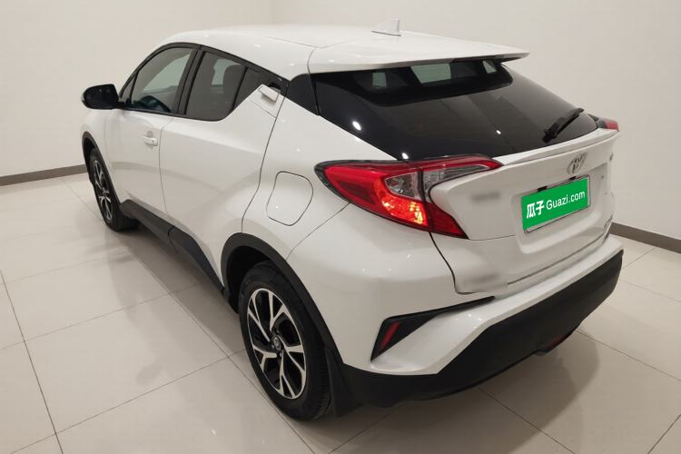 Used Toyota C-HR 2020 2.0L Comfort Edition Exterior 2