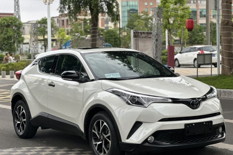 Used Toyota C-HR 2020 2.0L Leading Edition Exterior 3