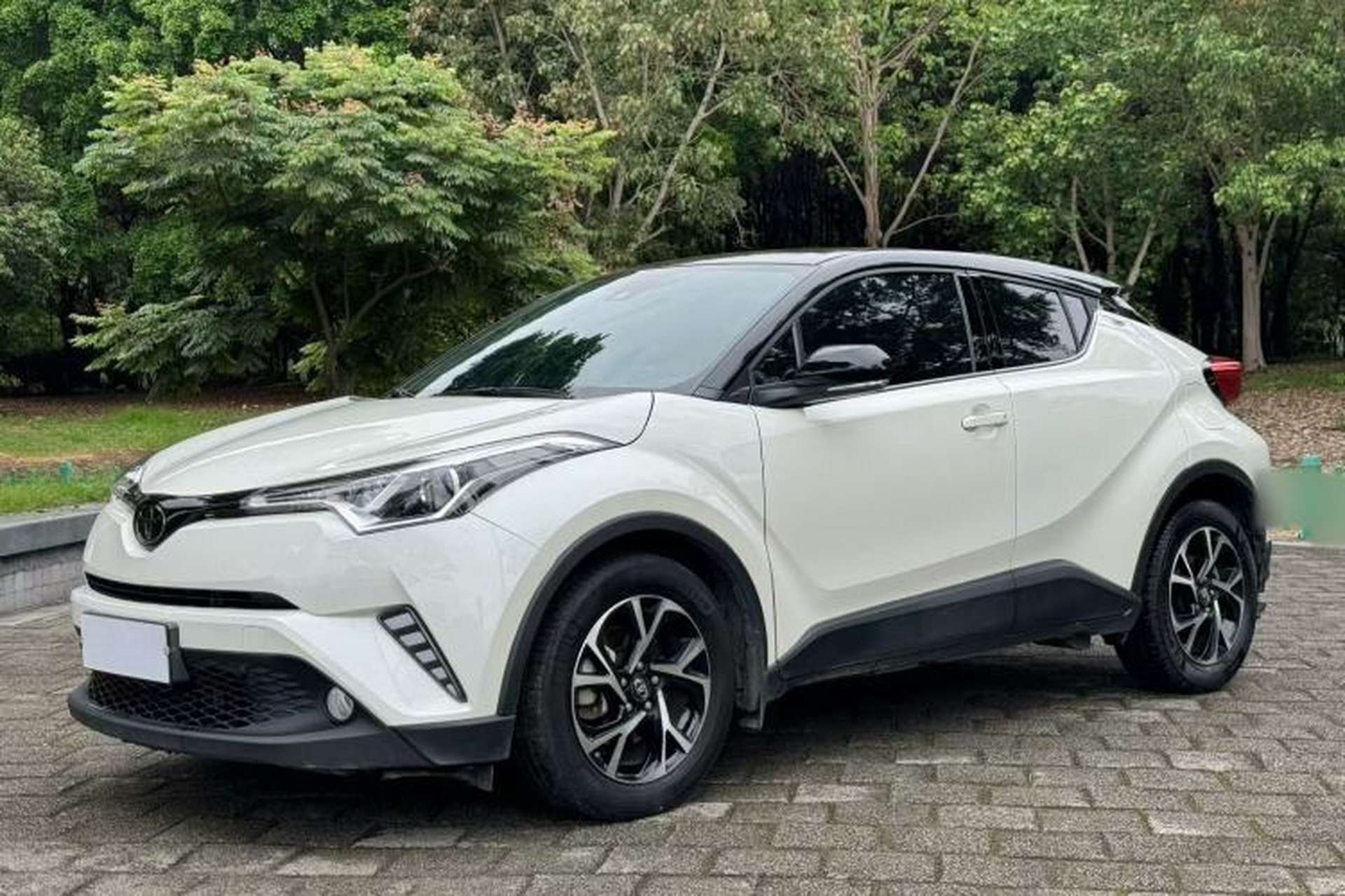 Used Toyota C-HR 2020 2.0L Leading Edition Exterior 3