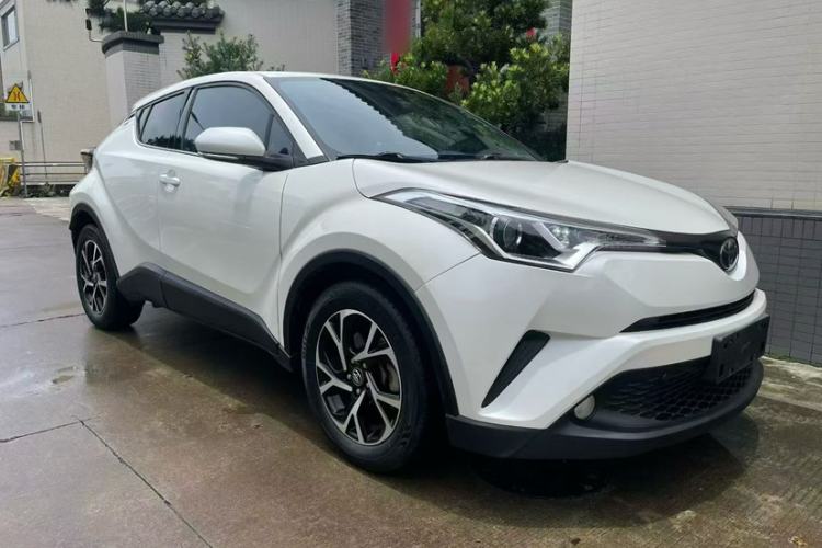 Used Toyota C-HR 2020 2.0L Leading Edition Exterior 3