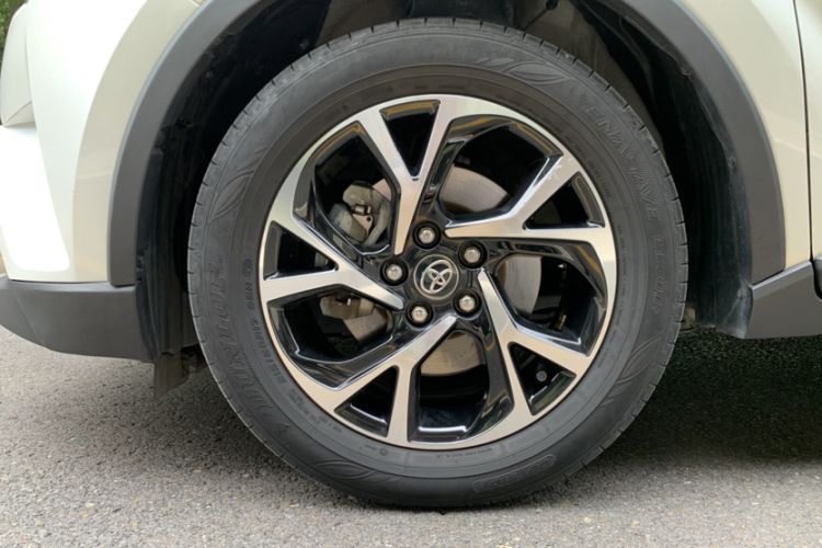 Used Toyota C-HR 2020 2.0L Leading Edition Exterior 3