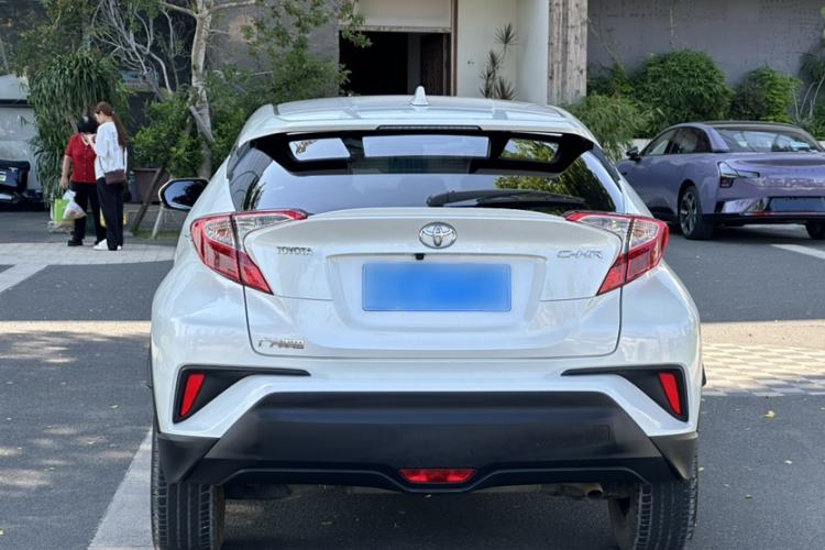 Used Toyota C-HR 2020 2.0L Leading Edition Exterior 4