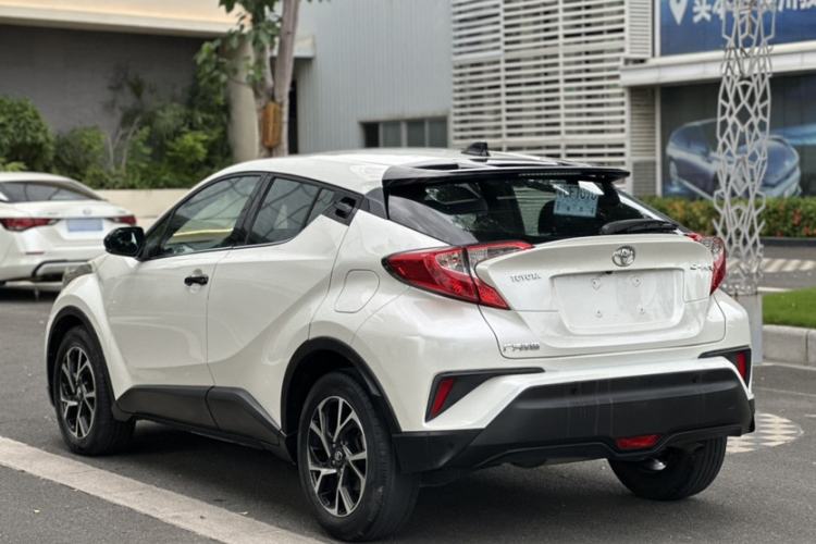 Used Toyota C-HR 2020 2.0L Leading Edition Exterior 4