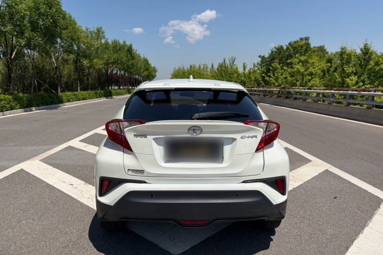 Used Toyota C-HR 2020 2.0L Leading Edition Exterior 4