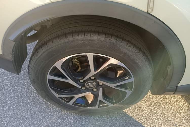 Used Toyota C-HR 2020 2.0L Leading Edition Exterior 5