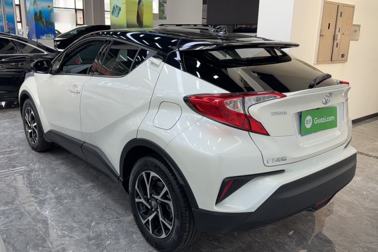 Used Toyota C-HR 2020 2.0L Leading Edition Exterior 5