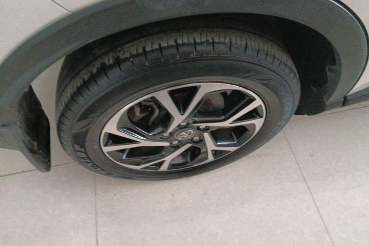 Used Toyota C-HR 2020 2.0L Comfort Edition Exterior 5