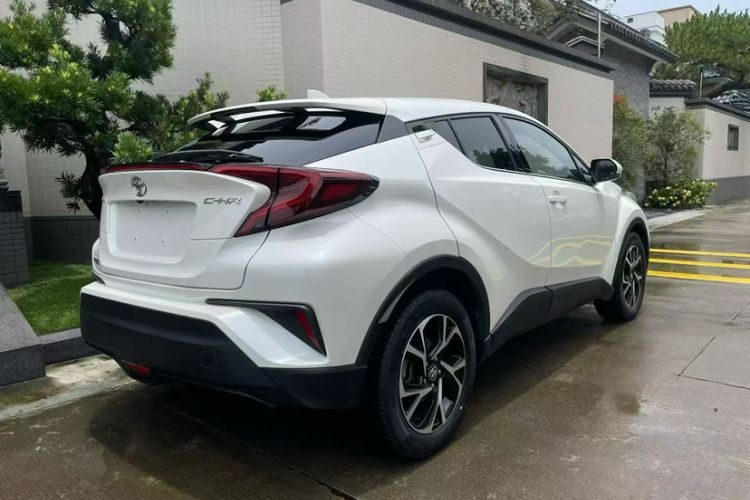 Used Toyota C-HR 2020 2.0L Leading Edition Exterior 6