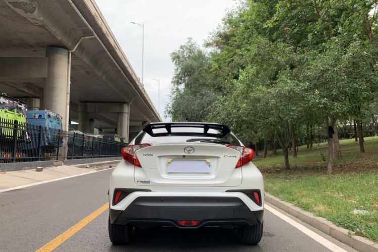 Used Toyota C-HR 2020 2.0L Leading Edition Exterior 6
