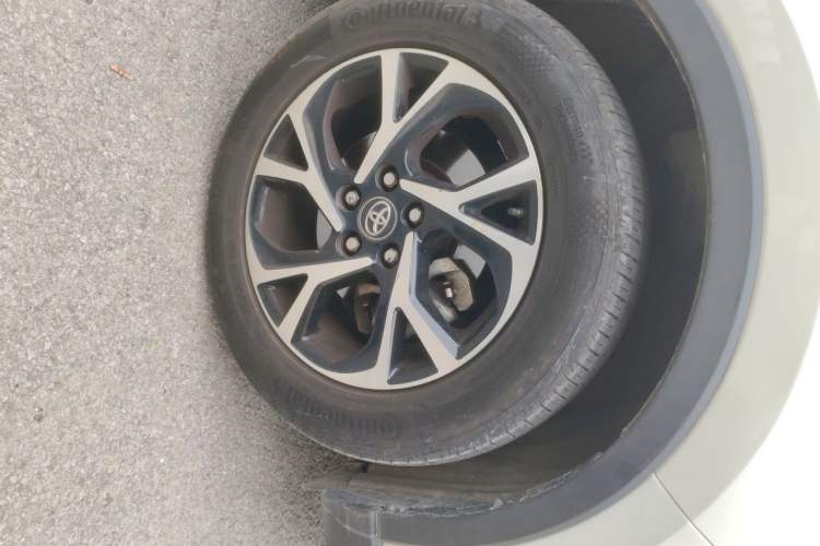 Used Toyota C-HR 2020 2.0L Leading Edition Exterior 7