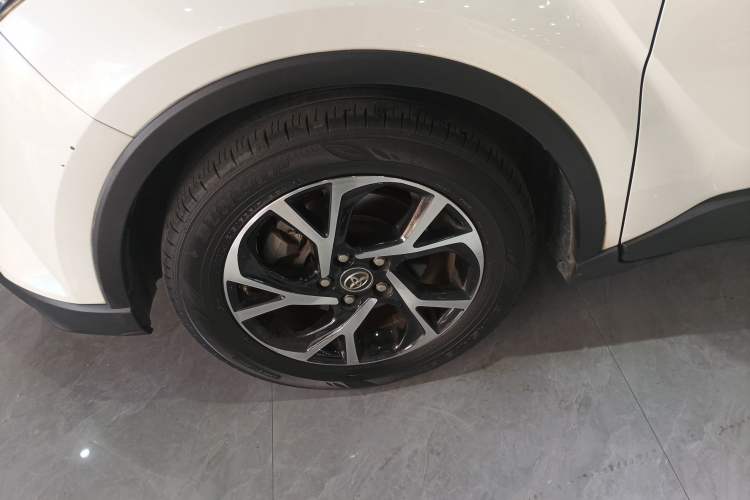 Used Toyota C-HR 2020 2.0L Comfort Edition Exterior 7