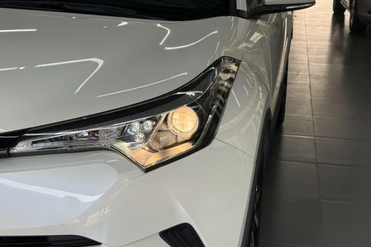 Used Toyota C-HR 2020 2.0L Leading Edition Exterior 8