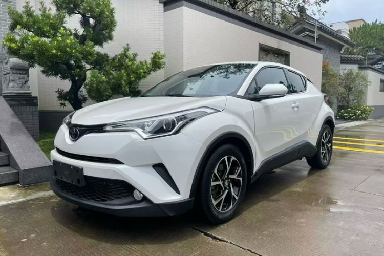 Used Toyota C-HR 2020 2.0L Leading Edition Guazi used car, China used car export, Used car for sale, Used  cars, Cheapest cars for sale