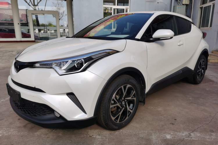Used Toyota C-HR 2020 2.0L Leading Edition Guazi used car, China used car export, Used car for sale, Used  cars, Cheapest cars for sale