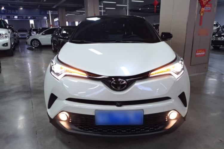 Used Toyota C-HR 2020 2.0L Luxury Edition Front