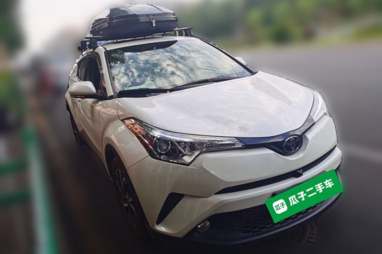 Used Toyota C-HR 2020 2.0L Leading Edition Front Right 45 Deg
