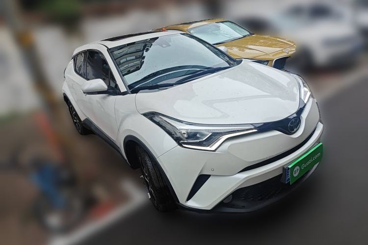 Used Toyota C-HR 2020 2.0L Luxury Edition Front Right 45 Deg