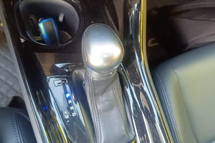 Used Toyota C-HR 2020 2.0L Leading Edition Gear Lever
