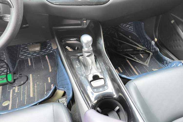 Used Toyota C-HR 2020 2.0L Leading Edition Gear Lever