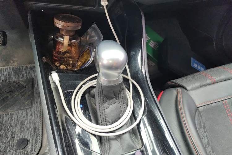 Used Toyota C-HR 2020 2.0L Leading Edition Gear Lever