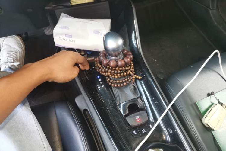 Used Toyota C-HR 2020 2.0L Leading Edition Gear Lever