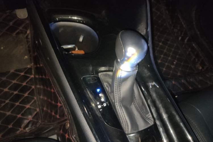 Used Toyota C-HR 2020 2.0L Leading Edition Gear Lever