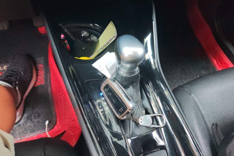 Used Toyota C-HR 2020 2.0L Leading Edition Gear Lever
