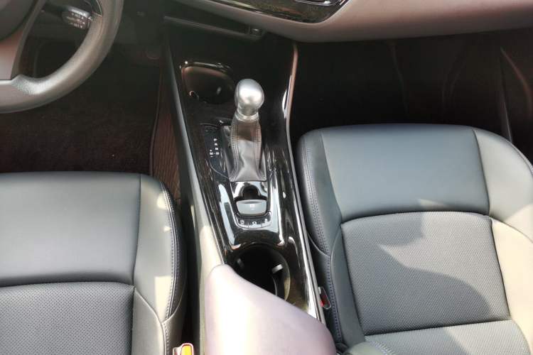 Used Toyota C-HR 2020 2.0L Leading Edition Gear Lever