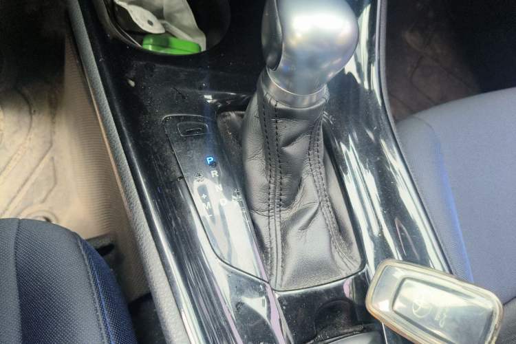 Used Toyota C-HR 2020 2.0L Leading Edition Gear Lever