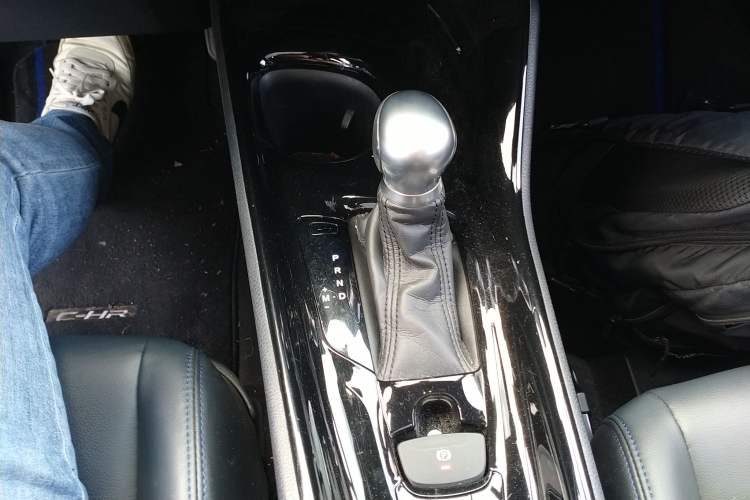 Used Toyota C-HR 2020 2.0L Leading Edition Gear Lever