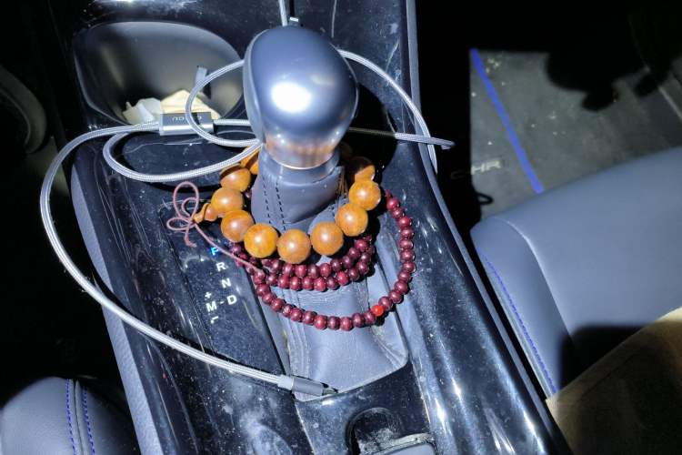 Used Toyota C-HR 2020 2.0L Leading Edition Gear Lever