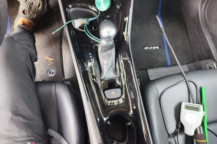 Used Toyota C-HR 2020 2.0L Leading Edition Gear Lever