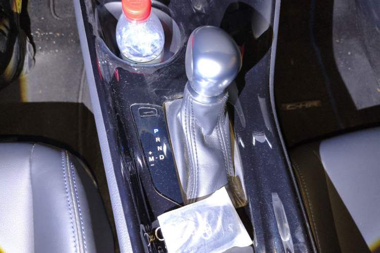 Used Toyota C-HR 2020 2.0L Leading Edition Gear Lever
