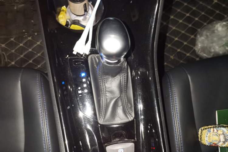 Used Toyota C-HR 2020 2.0L Leading Edition Gear Lever