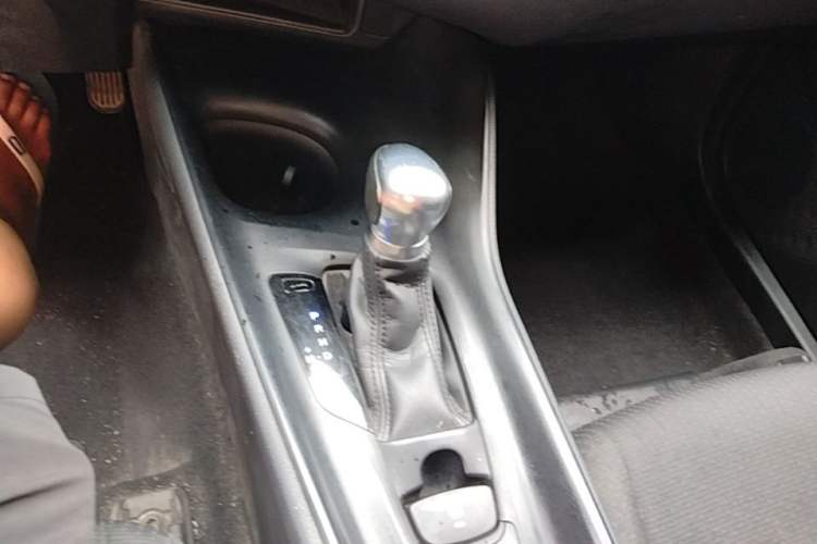 Used Toyota C-HR 2020 2.0L Comfort Edition Gear Lever