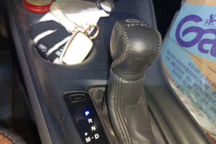 Used Toyota C-HR 2020 2.0L Comfort Edition Gear Lever