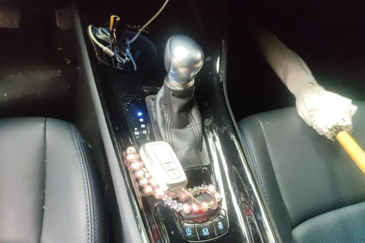 Used Toyota C-HR 2020 2.0L Leading Edition Gear Lever
