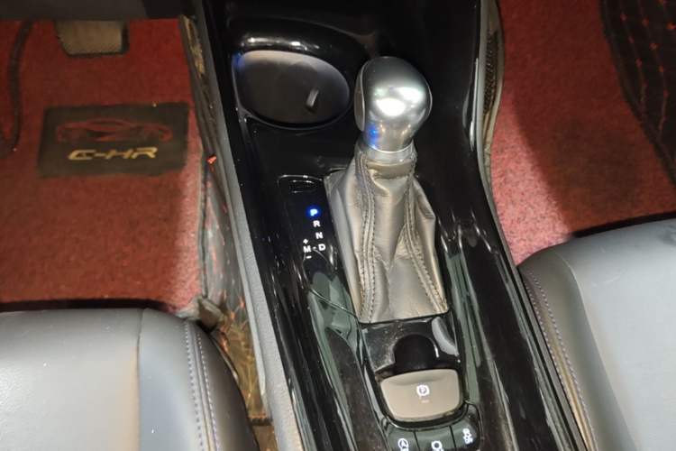 Used Toyota C-HR 2020 2.0L Leading Edition Gear Lever