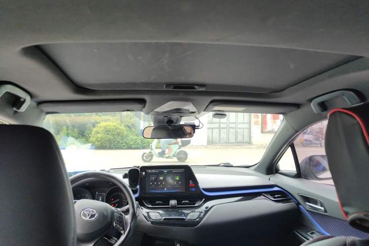 Used Toyota C-HR 2020 2.0L Leading Edition Headliner