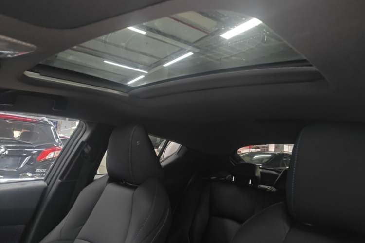 Used Toyota C-HR 2020 2.0L Leading Edition Headliner