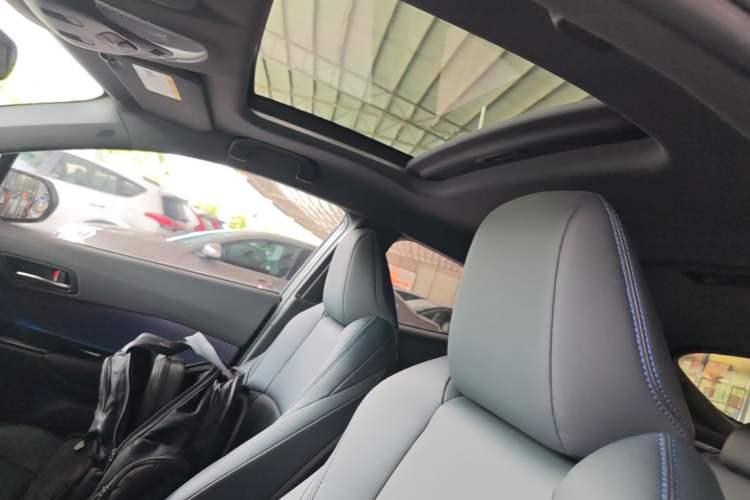 Used Toyota C-HR 2020 2.0L Leading Edition Headliner