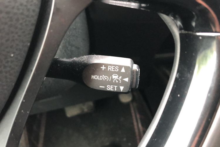 Used Toyota C-HR 2020 2.0L Luxury Edition Interior 2