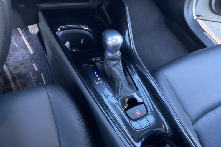 Used Toyota C-HR 2020 2.0L Leading Edition Interior 9